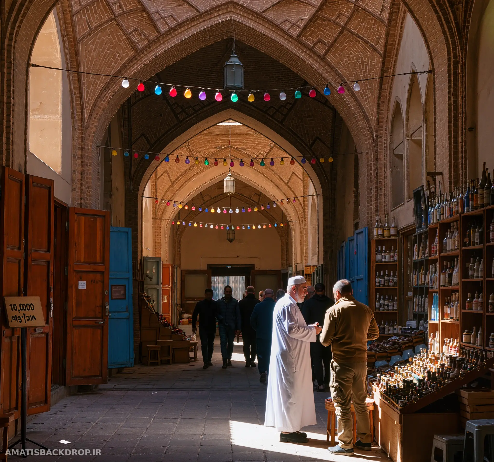 عکاسی خیابانی در بازار با نور طبیعی و مردم در حال تعامل